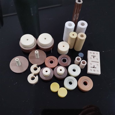 Cerameg Dielectric Microdon: Galluogi Nesaf-Gen RF A Systemau 5G